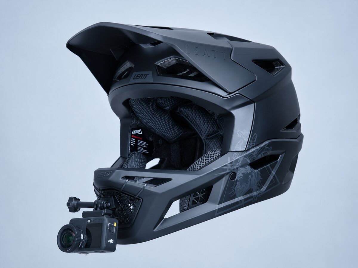 Leatt Gravity 4.0 — GoPro montiert