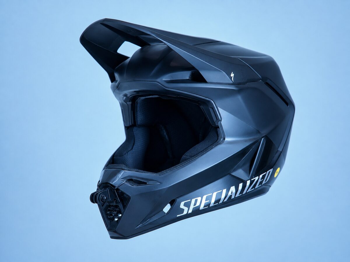 Specialized Dissident 2 GoPro chin mount