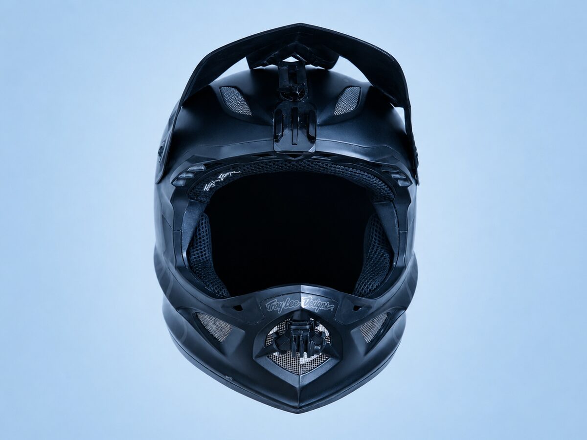 Troy Lee Designs D3 — Vorderansicht