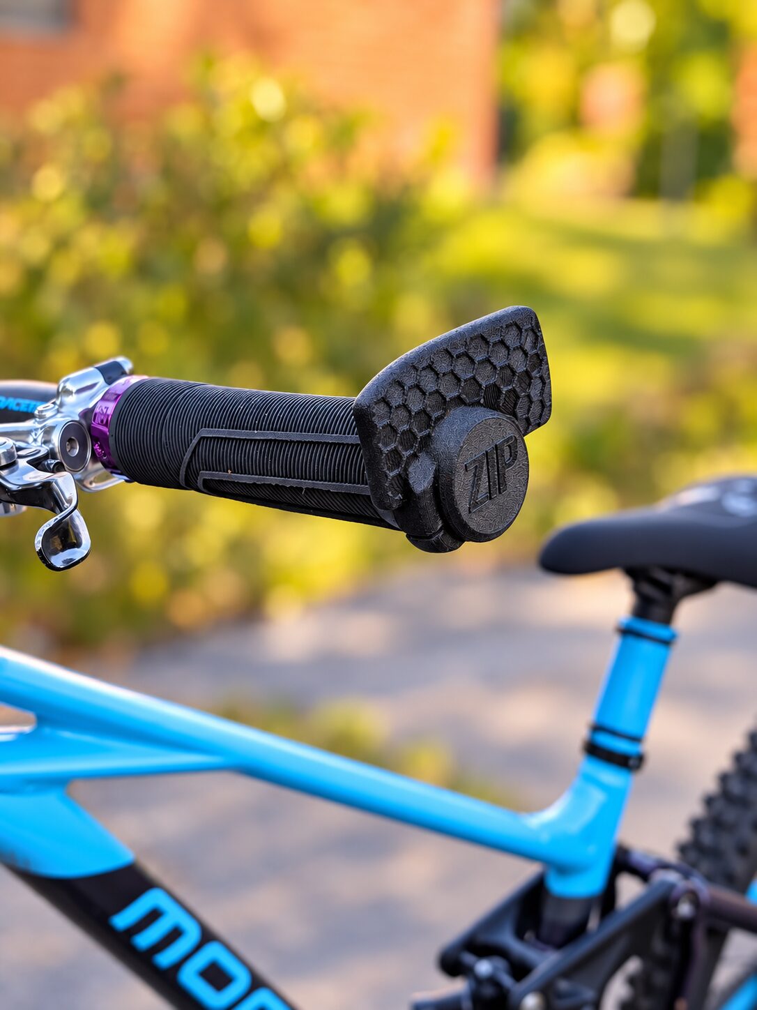 Zipmounts Lean